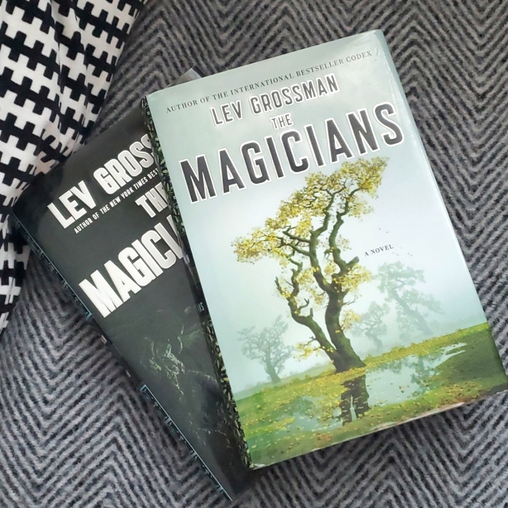 The Magicians Hardcover Vol. 1 & 2 by Lev Grossman | Fantasy Magic Fillory Serie